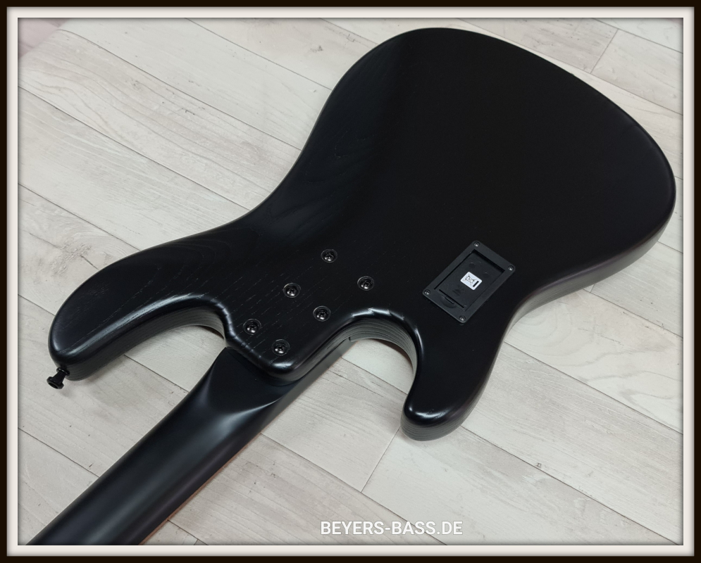 Sandberg California II VS4 Custom 3-EQ, Open Pore Black